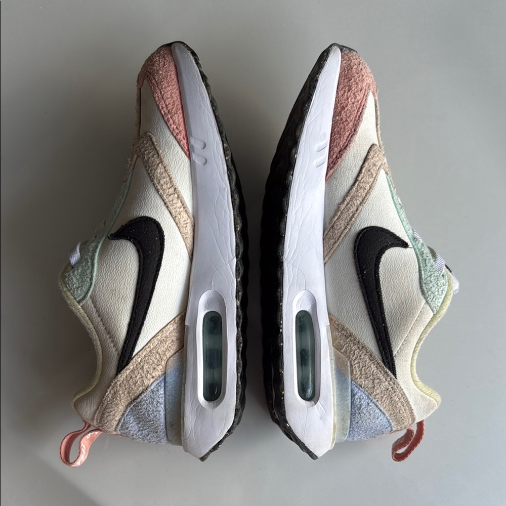 Nike Pink and Cream Sneakers Air Max Style - Picture 6 of 6
